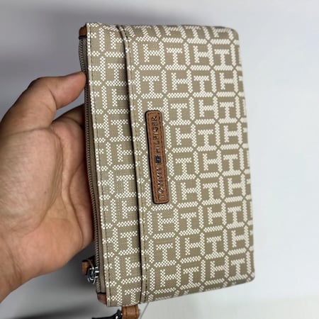 تومي ستون سجنتشر