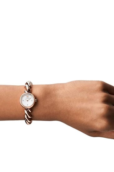 ساعة ارماني تويستد وايت فيس- روز/ ابيض صدفي