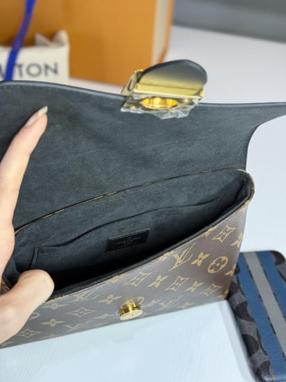 لويس فيتون شنطة لوكي بيبي كلاسيك مونوقرام