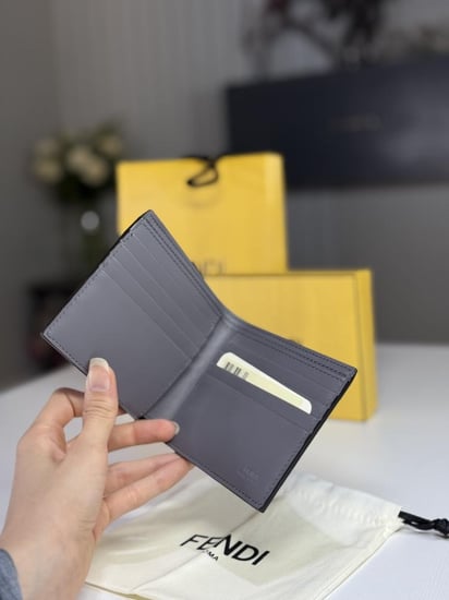 محفظة فندي رماديه سجنشر باي فولد Fendi Diagonal Wallet Grey fabric bi-fold wallet