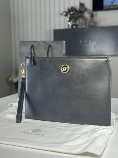 باوتش فيرزاتشي جلد ناعم بلوقو فيرزاتشي - ذهبي/ اسود