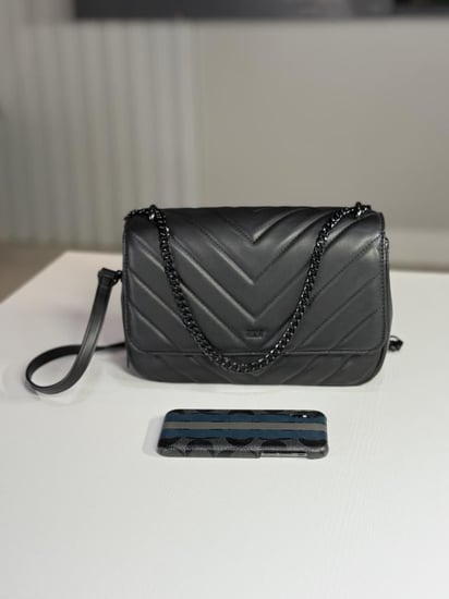 دكني شنطة فرونيكا شولدر كويلت Dkny veronica shoulder M bag- اسود