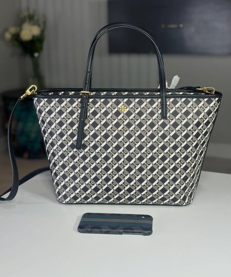 توت توري برتش سمول Tory Burch Geo Logo Mini Zip Tote اسود سجنشر