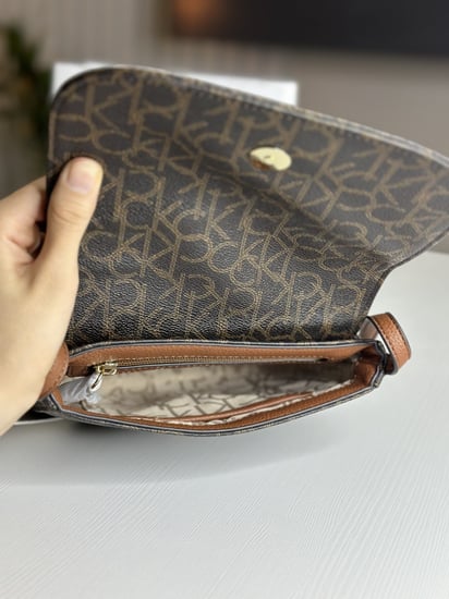 كالفن كلاين كروس مون ريتشل - بني سجنشر