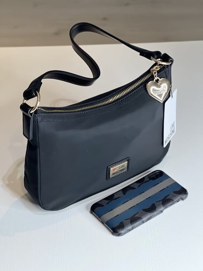 موسكينو بلاك شولدر للين