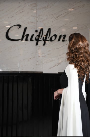 فستان اكمام ابيض