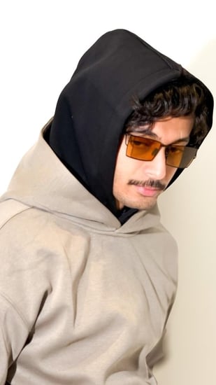 بلوفر لحتضنك دائماً دبل كاب