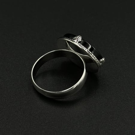 قاتم | خاتم ملكي تاج فضه عيار 925 - أسود