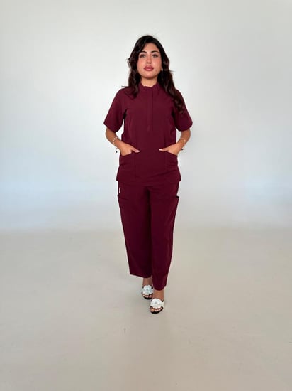 سكراب نسائي عنابي - Burgundy women's scrub