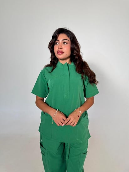 سكراب نسائي أخضر - Green women's scrub