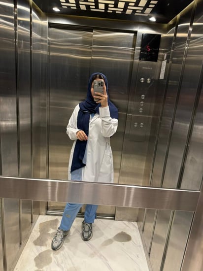لابكوت نسائي كلاسك - Classic women's Lab coat