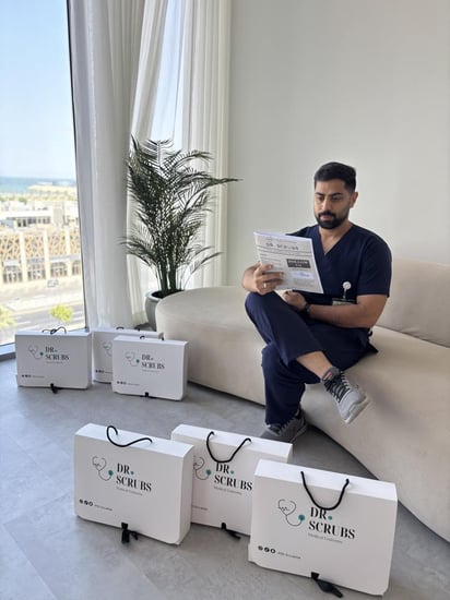 سكراب رجالي كحلي - Navy men's scrubs