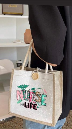 حقيبة جميلة بأشكال طبية