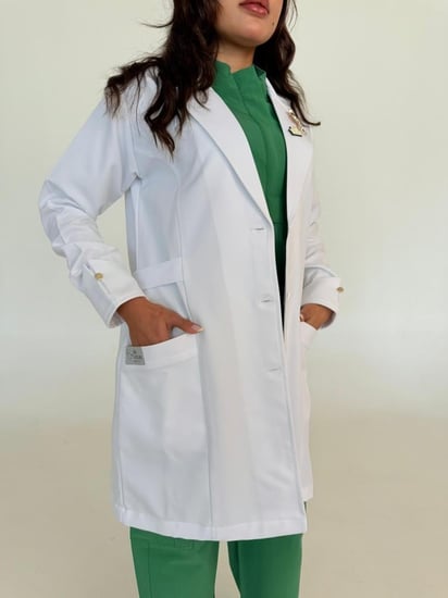 لابكوت نسائي كلاسك - Classic women's Lab coat