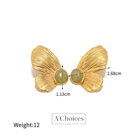 أقراط على شكل فراشة