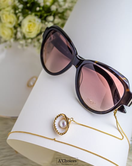 سلسلة نظارة مصنوعة يدوياً مطلية بالذهب مع الأصداف الطبيعية