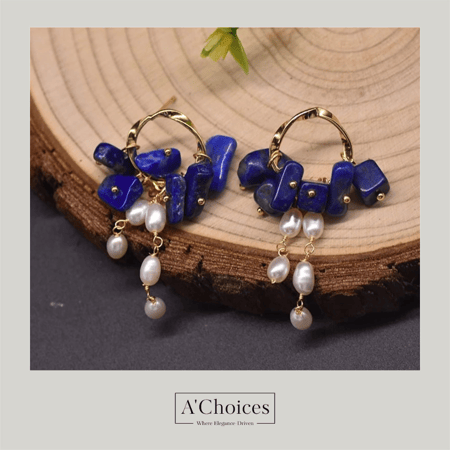 أقراط مصنوعة يدوياً من الفضة والنحاس المطلي بالذهب مع اللؤلؤ الزراعي والأحجار الملونة