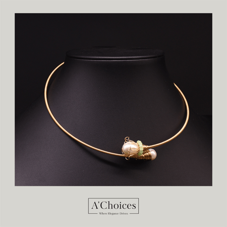 قلادة نسائية