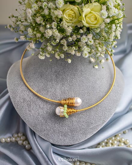 قلادة نسائية