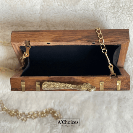 حقيبة يد نسائية