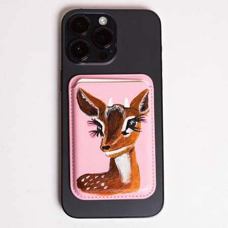 محفظة بطاقات برسمة غزال