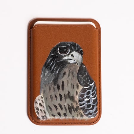 محفظة بطاقات برسمة صقر