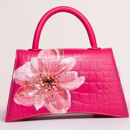 حقيبة زهرة البتلة