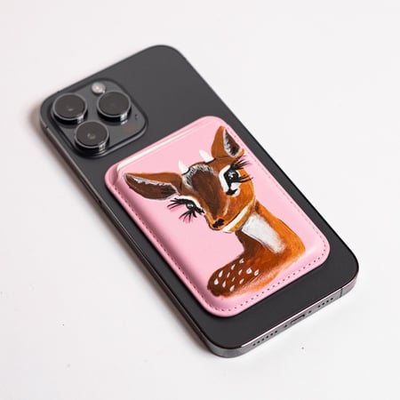 محفظة بطاقات برسمة غزال