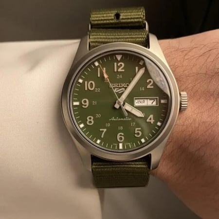 ساعة سيكو اوتوماتيك - military زيتي