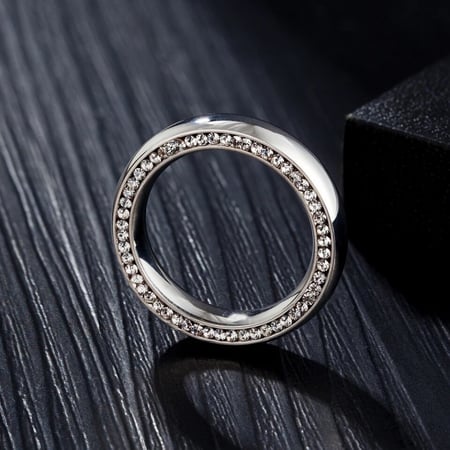 خاتم بقطع مستديره من الزركونيوم