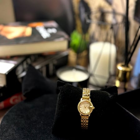 ساعة نسائية من بروشا BR1012