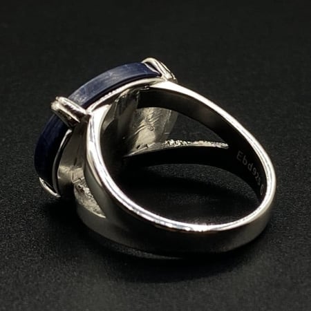 خاتم ملكي مخالب فضه عيار 925 - كحلي معرق