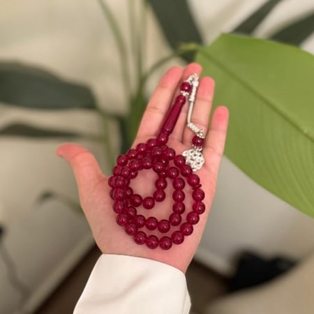 سبحة بكلايت باللون الاحمر BH131