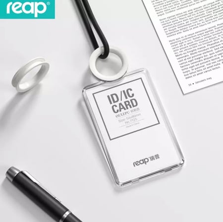 حامل بطاقة عمل