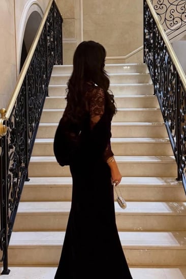 فستان ناعم بأكمام دانتيل لون لون ليلكي