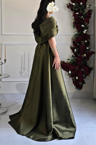 فستان سهره توب بأكمام مزين بالكرستال لون زيتوني وبيج