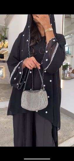 عباية كويتيه  ناعمهً