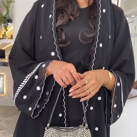 عباية كويتيه  ناعمهً