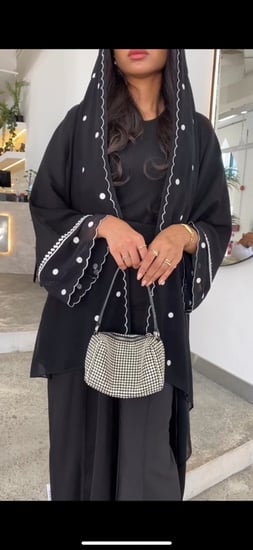 عباية كويتيه  ناعمهً