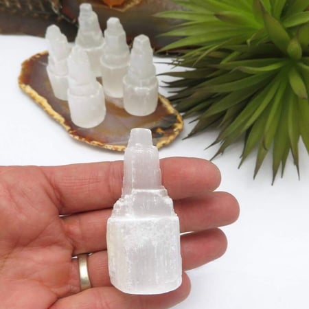 تاور من حجر السيلينيت الخام الطبيعي - عالي الجودة