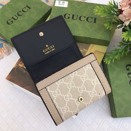 بوك GUCCI