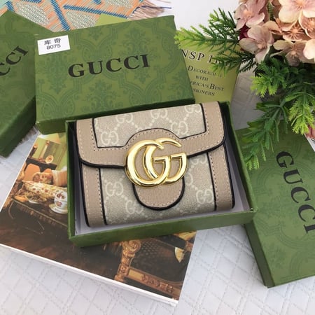 بوك GUCCI