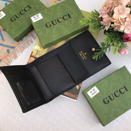 بوك GUCCI
