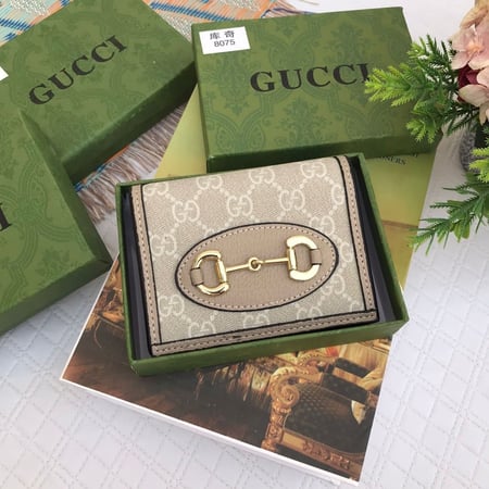 بوك GUCCI