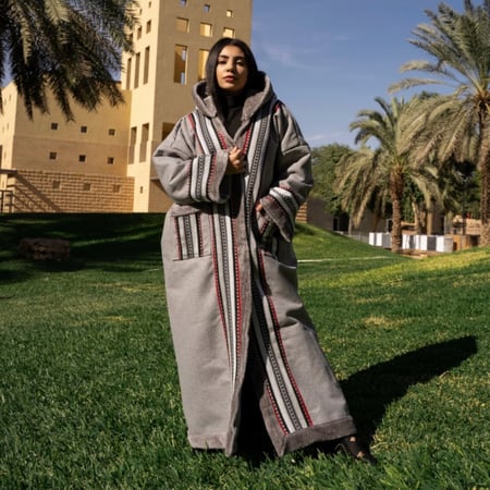 فروه نسائيه مطرزه بالسدو الفاخر