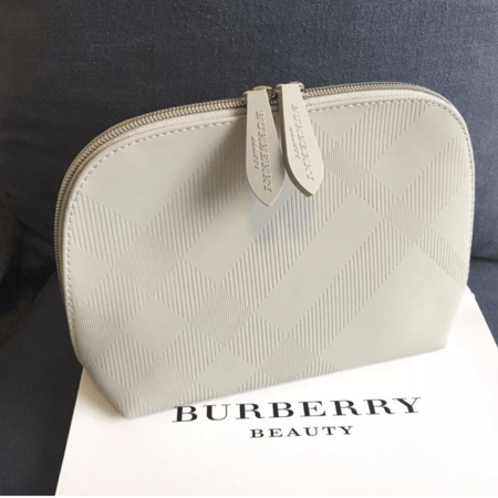 شنطة بربري جلد بيج BURBERRY Biege Leather Pouch
