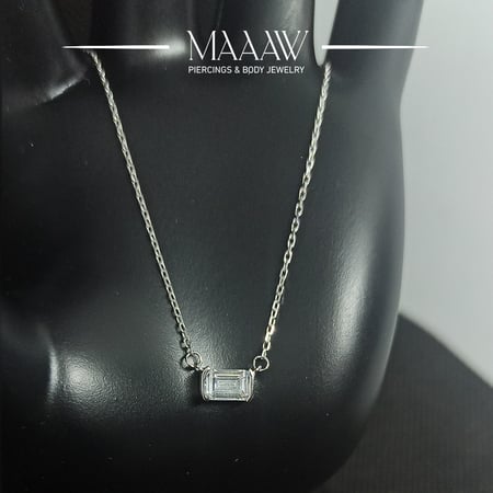 سلسال فضة ناعم بكرستالة مستطيلة