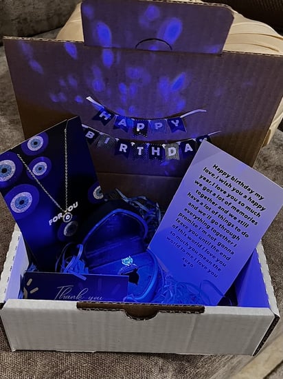 خاتم القلب المشع فضه عيار 925 مرصع بالالماس الصناعي + القلاده مطليه ذهب تركي + بكج الميلاد