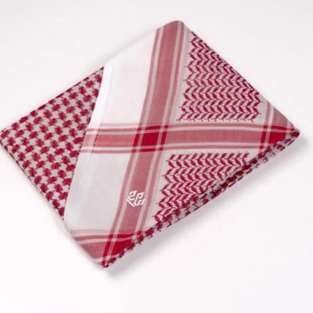 شماغ التاج الكلاسيكي 2025