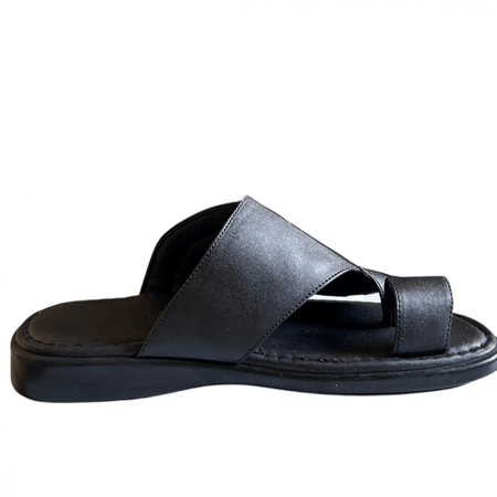 حذاء بحريني